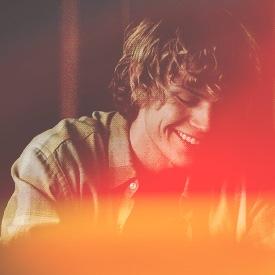 Just a lonely soul trying to find a place in the world. || #AHSRP | Literate | Un-Claimed || [ Will RP Multiple Seasons ]