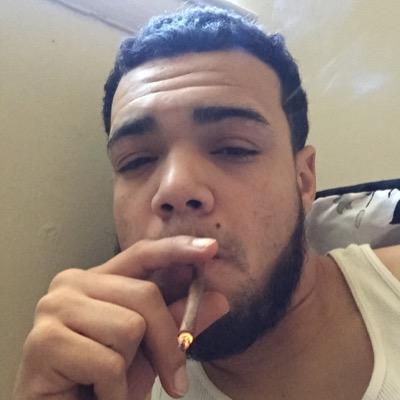If a nigga Snitchin Why you Dappin an Conversin......