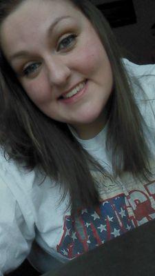 Just a small town country girl living in this big ol' world. Yeeyee 19yrs young and loving my life!