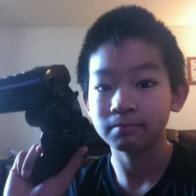 12 years old Gamer|Student|Future Gamer (maybe)|songs,games and art makes me happy!Keep cool and GAME ON!!!!!✌️
