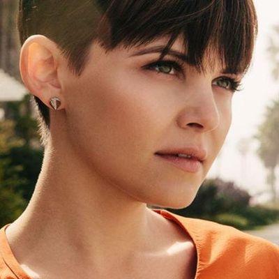 Snow would have to do what Snow does best snow would have to fall. My daughter: @TheOrinigalSwan [OUAT/ RP]