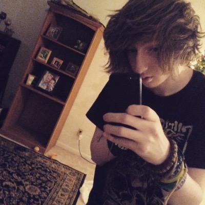 Bobfreshcx's profile picture. Hai yo, I'm just here. eat the last pizza roll kinda guy. stay comfy c:✌️1994 ✌️lvl 21 Tschüss.