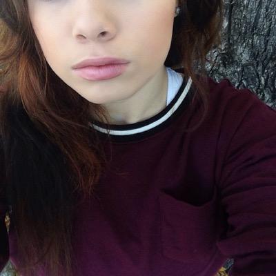 17 yr old girl who likes video games and movie dates