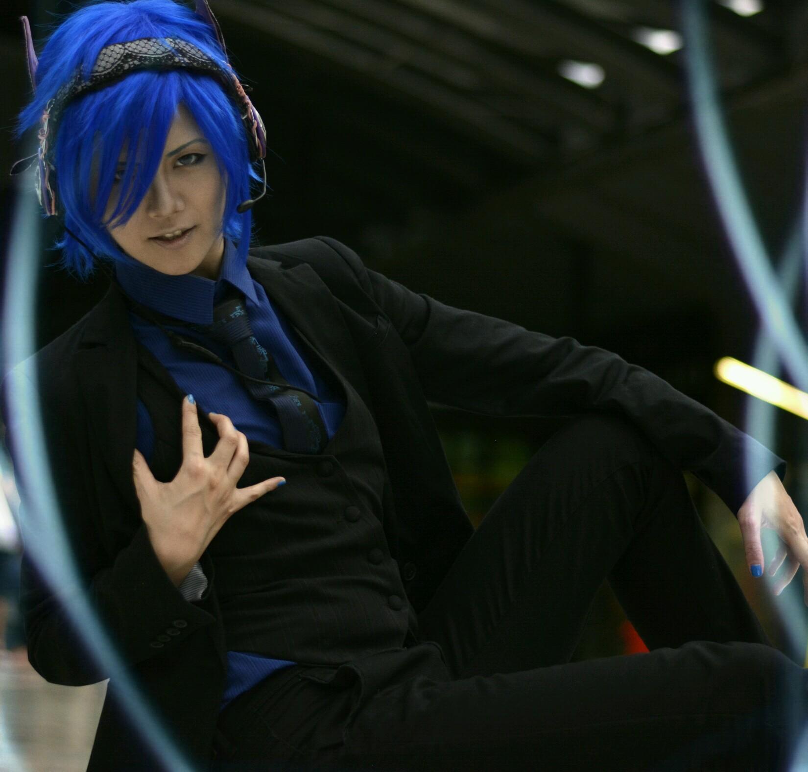 ❝MADE IN BRAZIL, cosplay admirer and wannabe, art&science lover: a multifaceted mirror. Thx 4 following~❞