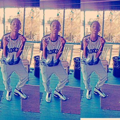 Follow me I Follow back.

Ig. trvp.society.