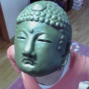 寂しがり屋の一人好き自由人。 人生いかに楽しく、面白く生きるか常に思案中。 趣味はゴルフと巨人とお酒、カメラ、旅行、日本史、キャンプ、面白い息子氏。毒吐きます。TL、DMはあまり見てません。大仏マスクの下は本人というふざけたやつです。