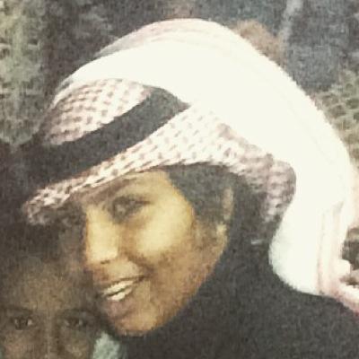 ٠ عشقي هو ( الشعر ) .غرامي ( القهوه العربيه      (شاعرنضم)