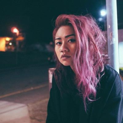Advocate of the Oxford comma | 
IG merlotmami_