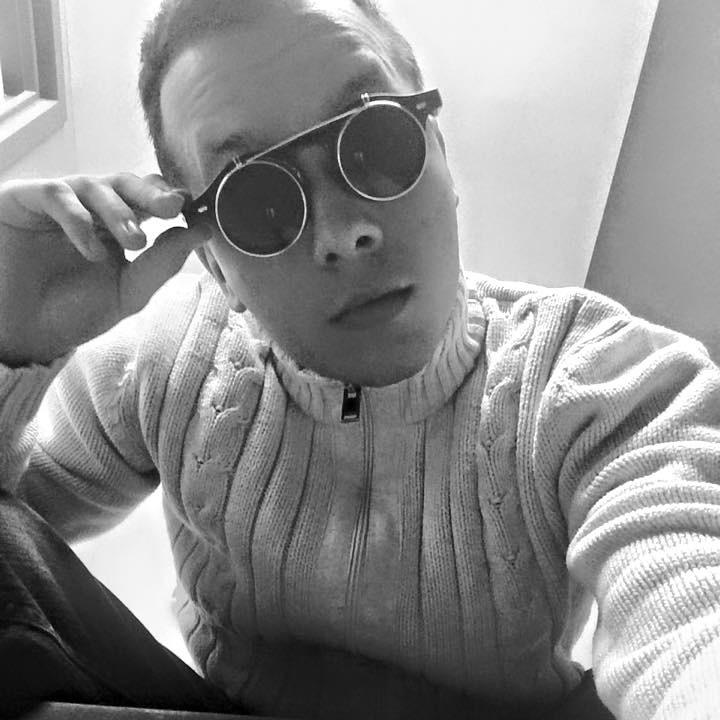 WorldofMirrors's profile picture. Writer, Hospital Corpsman