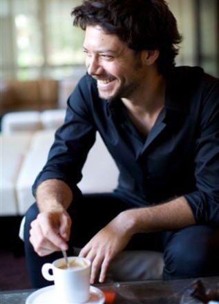 CFMorte's profile picture. Club de fans oficial dedicado al grandísimo actor @AlvaroMorte. El 8/12/2012 tuve la oportunidad de conocerle. Actualmente con @300pistolas. NO SOMOS ÁLVARO.