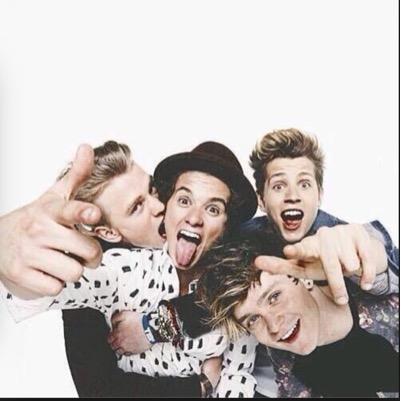 The Vamps Army ❤️|| saw them 11/22/14, 8/8/15 || go buy their songs http://t.co/uiNTU2F8nv || Run by: kai & jamilyn