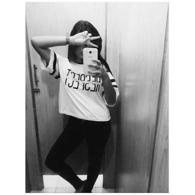 follow twitter baru @veliavaleria