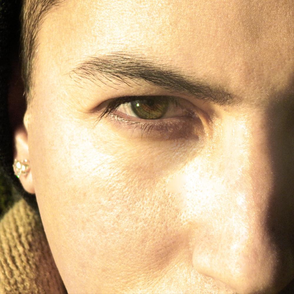 Canta-Autor de Electro/Latino, Mambo, R&B, Vallenato, etc  
Contratación: Neybrownoficial@live.com