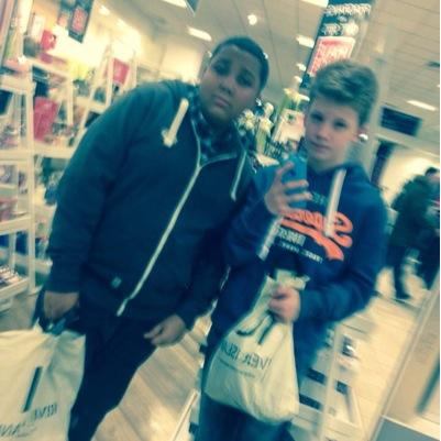 youtube is life i do a video every day or every 2 days check it out at minimisterepicmen utube here https://t.co/mIc39ZsHbA