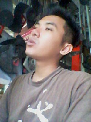ngejengkelin, cuek