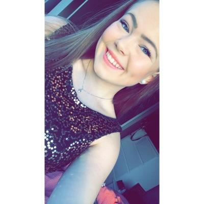 juliesvaasand's profile picture. kremen av 99