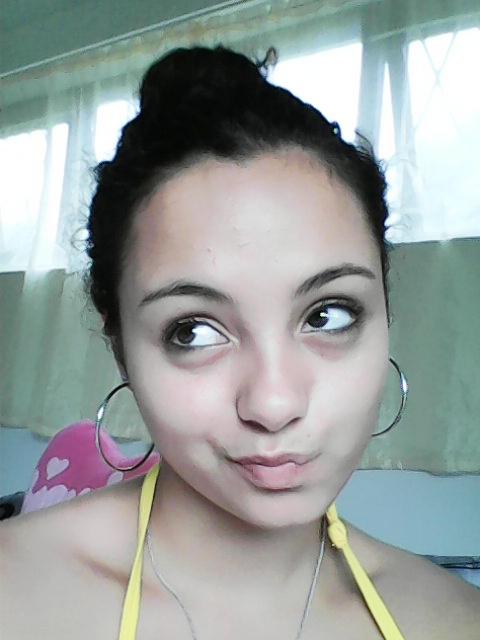 zainadearaujo_1's profile picture. *It aint about how hard you hit. Its about how hard you can get hit and still move forward*