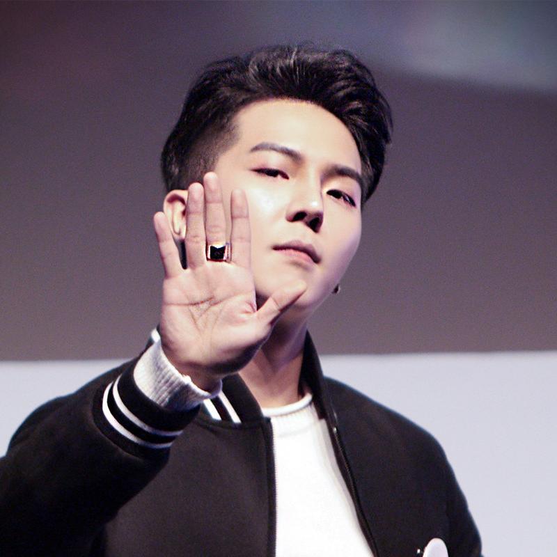 this is a free follow.please follow @_minono mention her for a followback