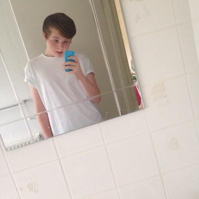 Manchester United⚽️//Follow me,I'll follow back