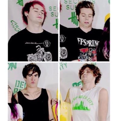 hemmoverheels_'s profile picture. 卌hey we're taking on the world卌