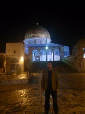 M.D a pediatrcian a poet or at least I'm trying #jordan to #danbrown #نزارقباني #بدرشاكرالسياب مغترب معظم عمره