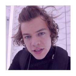 free follow from @unitedhes go follow her :) x