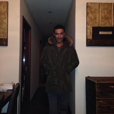 Resmi Twitter Sayfasi ......yorumcu,besteci söz yazarı,müzisyen kendi produktörü:)))))
