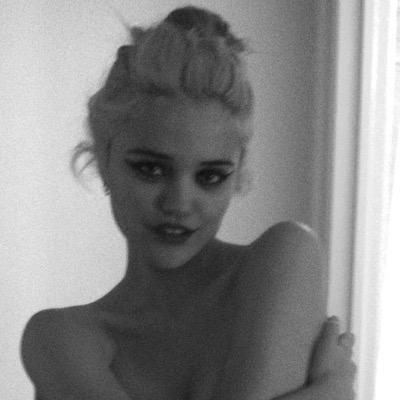 @74sniall