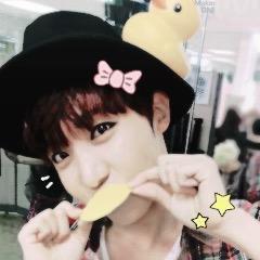 free follow for everyone!! no need to follow this account, i wont tweet.