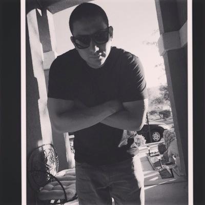 Desde el principio, demostré ser diferente, tome vuelo, brinque al precipicio, me entregue completamente BROWN_FR
