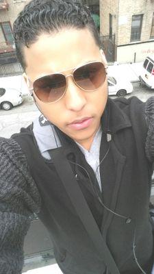 Habla mal de mi, criticame...al final tengo lo que deseas #Matate!•Orgulloso de ser dominicano. ♥Music♥Eat♥Cinema♥Sports♥Life LIFE♥Cars♥Motorcycle♥♥MyWife&Son♥♥