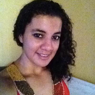 Lic. en Nutrición, Ama de casa, Esposa y futura madre ☺️
Amo Reir, Cantar, Leer y hacer Deporte
