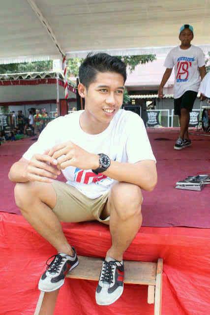 From the pop to the punk |pop punk :D haha , makes enjoy friends | panda panda|Agronomi