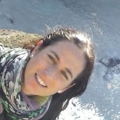 chilena, doctora en teología... siempre en camino, pero saliendo desde Bilbao. No genero ideas, pero resignifico las que ya están dichas