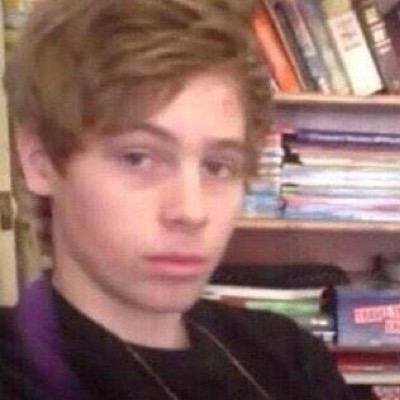 hi cutie, go follow @deepthroatmuke and ask for a follow back