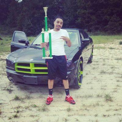 ymdreadhead's profile picture. Teamdreadhead,teammoney,teamdad,teamfuckahater....teamlightskin...teamtatted...cool and laid back....