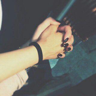 مقوله أعجبتني :
.

إجعل من يراك، يدعو لمن رباك ..