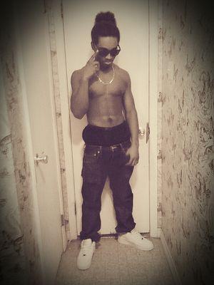 Young Nigga Who Keep It Real Witcha