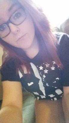 tayrexz2's profile picture. heyo c: new to twitter. 
about to be 18 c: 
in love with all music 3 
cute is what I aim for :3