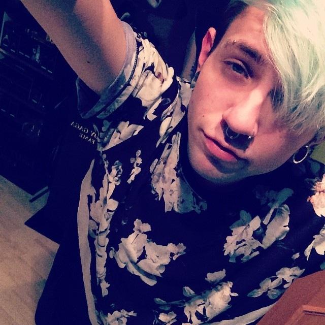 Max| 19 years old | sister: Verena | pierced | tattooed | ♥met lady gaga in Norway, Oslo♥