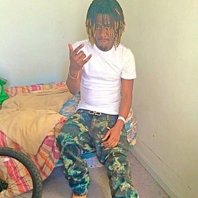 Blood Gang Forever #MOB #GangGang ⛽MAMA TOLD ME LOOK RICH, ACT POOR N NEVA TRIP ON A BITCH DAT AIN'T YOURS #