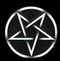 soy una persona a la q le gusta el buen rock y metal..en especial escucho rock clásico y soy fan de metálica y slipknot