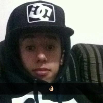 Tenho que aprender a ser Forte Sozinho porque ninguem Vai Ser Forte Por Mim....✌️