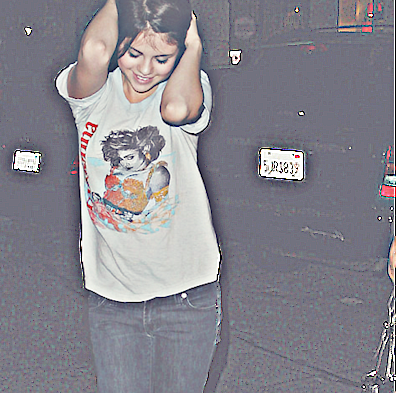 selenaaa__'s profile picture. I'm the faux Selena, don't fall for me, you'll just break my heart like the rest of them.