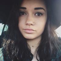 Mikaela (@simplymikaelaa_) 's Twitter Profile