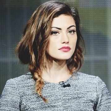 «people fall in love in myste ways, maybe just a touch of a hand.» - Haylie Davina 
Wolf, 19.