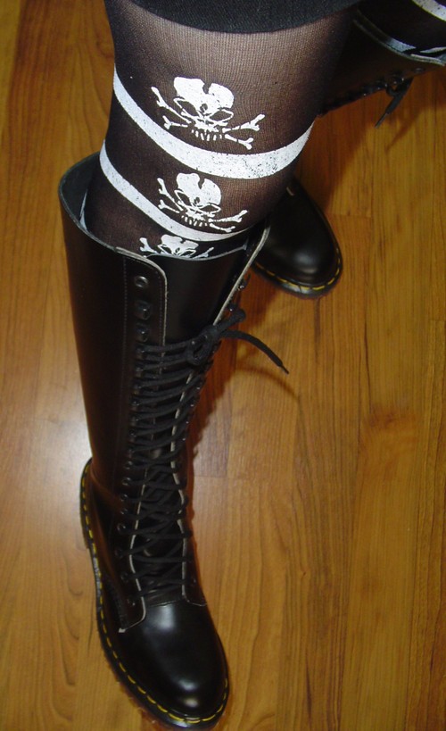 darktwistybrain's profile picture. 