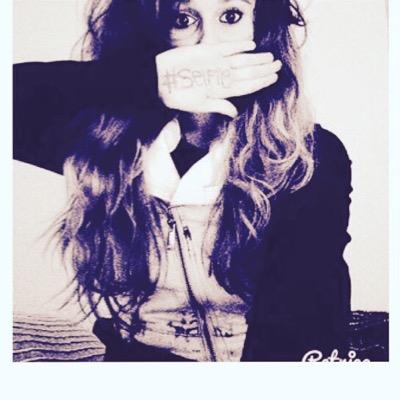 alicewarwick111's profile picture. 