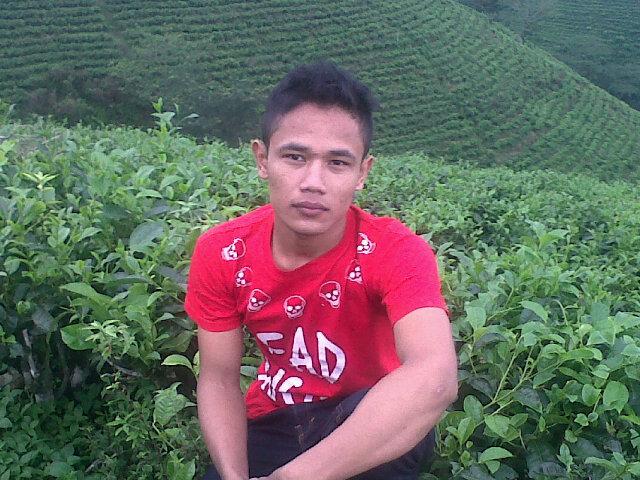 Cari cewek yang setia luar dalam jujur selalu...... Siapa yg ninat invite pin ku 229f6b2e facebook: sandro kurcaci kecil