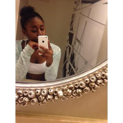 Fxck your feelings, I'm the shit! Fmoi: @nauj.xo